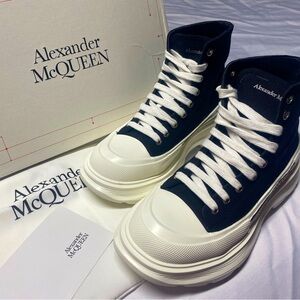 Alexander McQueen High Top Black White Sneaker Style Shoes Size 9 Womens
